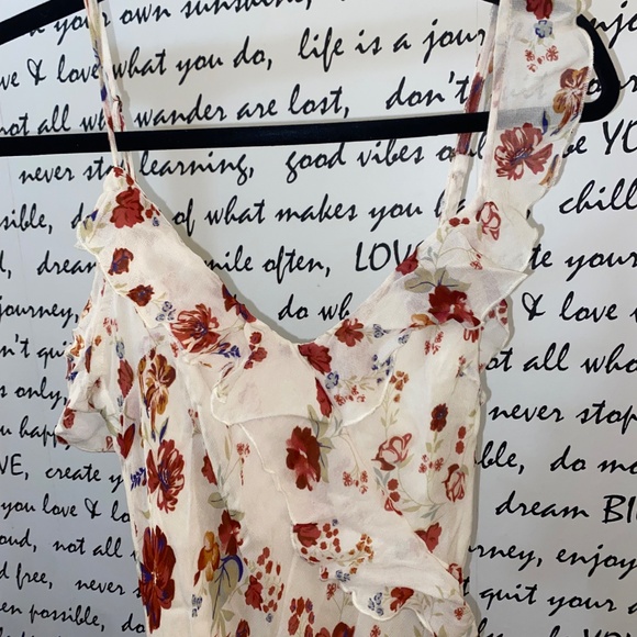 LET ME BE SLEEVELESS RUFFLE MAXI DRESS - Picture 4 of 10